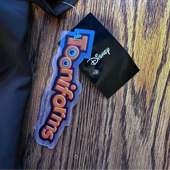 *SOLD*TOONIFORMS DISNEY Cinderella Dream Black V-Neck Scrub Top Shirt Medium NWT - Picture 7 of 9